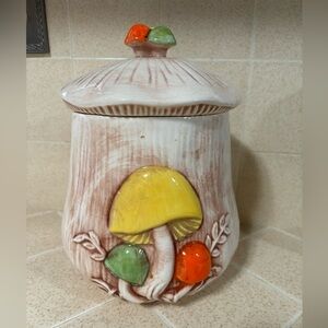 Merry mushroom canister vintage large Arnels brand
